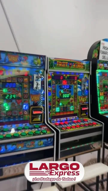 Máquinas de juego dentro del local